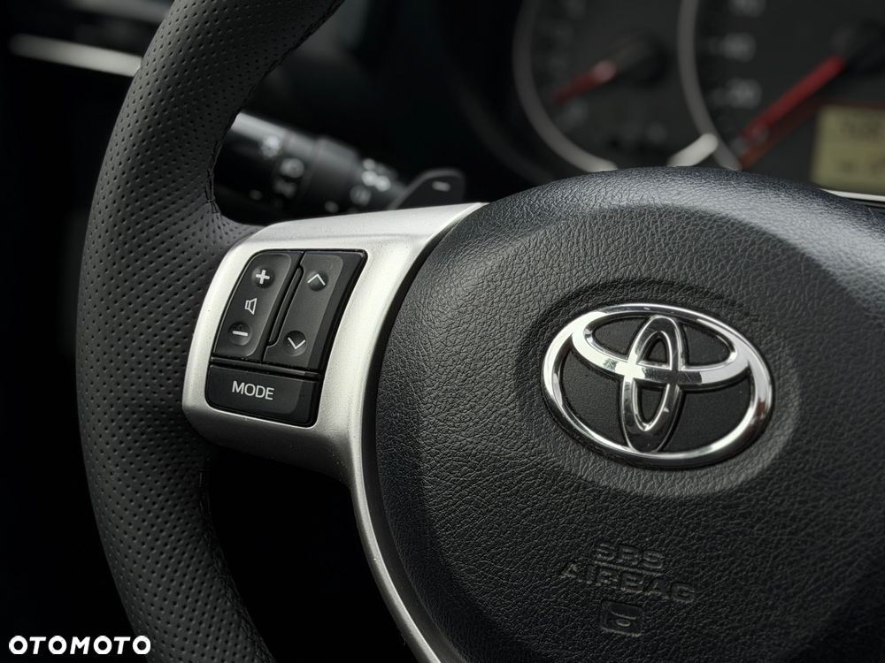 Toyota Verso S 1.33 Premium MS - 15