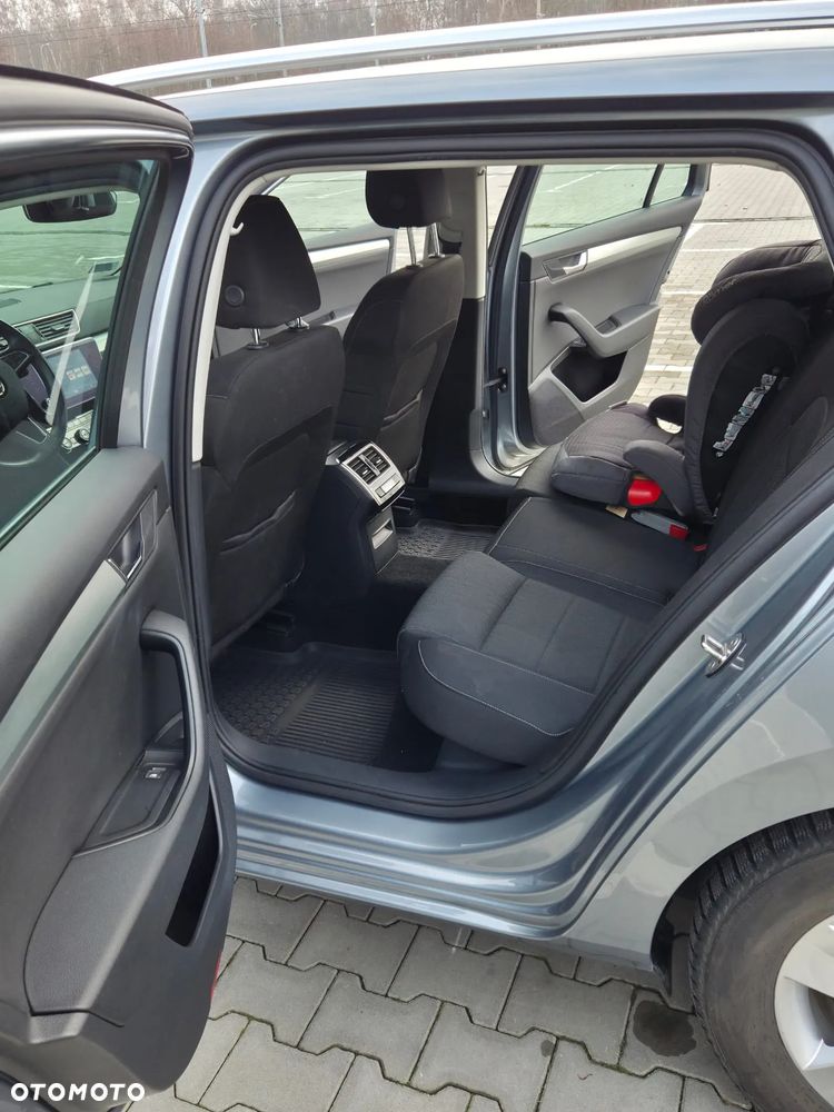 Skoda Superb 1.8 TSI Ambition - 17