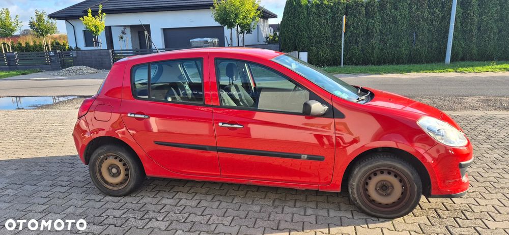 Renault Clio 1.2 16V All Inclusive - 5