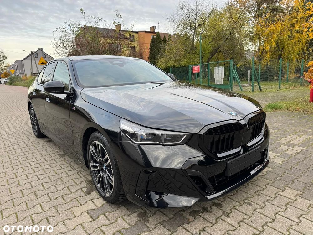 BMW Seria 5 520i Touring - 4