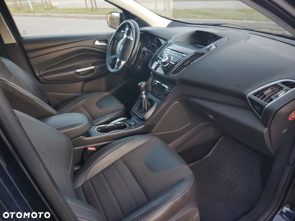 Ford Kuga 2.0 TDCi 4x4 Titanium - 20