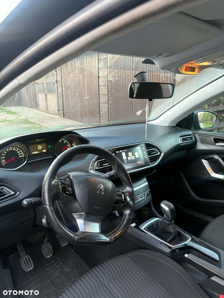 Peugeot 308 - 3