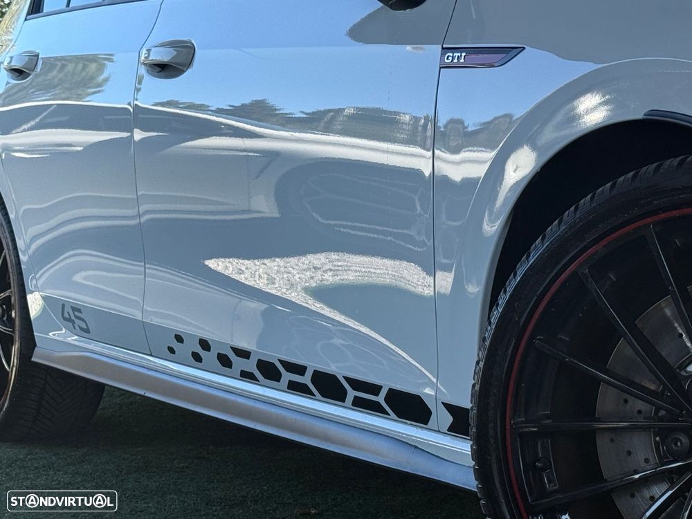 VW Golf 2.0 TSI GTI Clubsport 45 Years DSG - 18