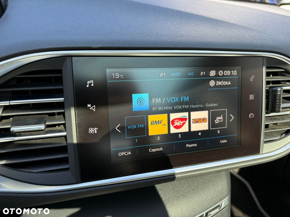 Peugeot 308 1.2 PureTech Allure S&S - 29