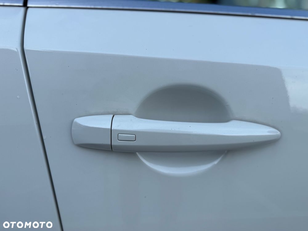 Nissan Qashqai 1.3 DIG-T MHEV 4x4 Tekna+ Xtronic - 38