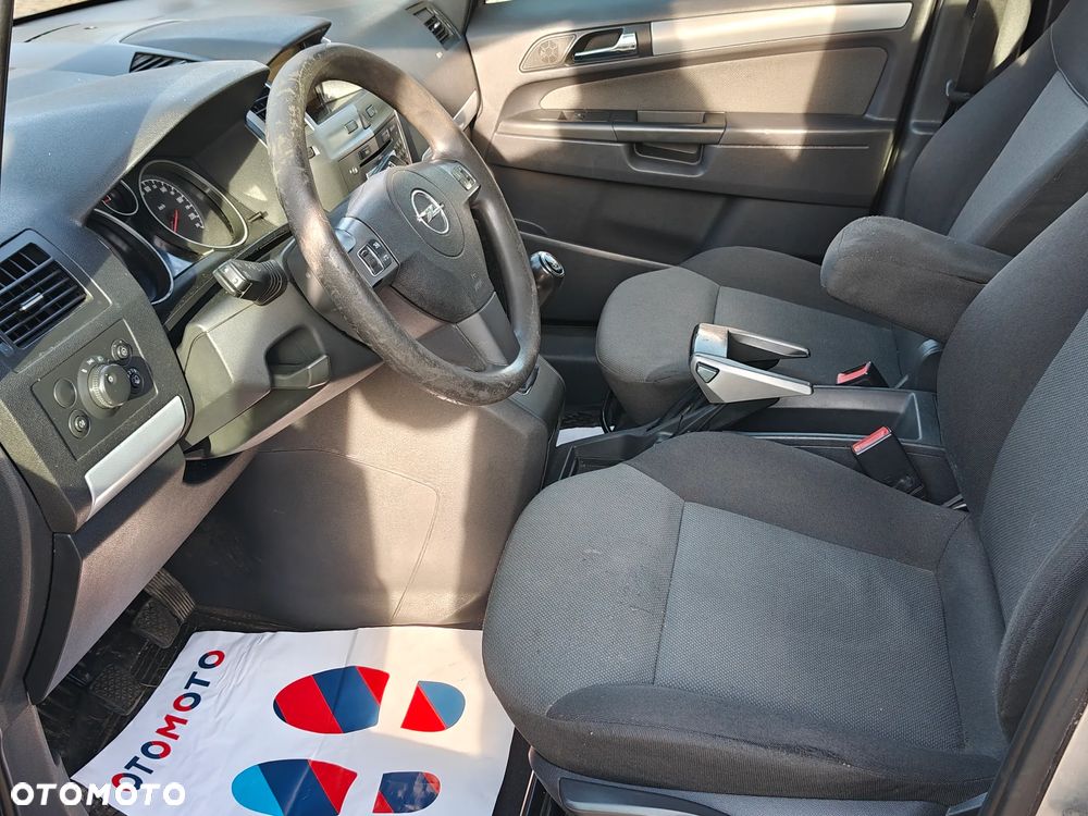 Opel Zafira 1.9 CDTI - 11