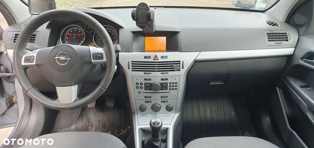 Opel Astra 1.6 - 8