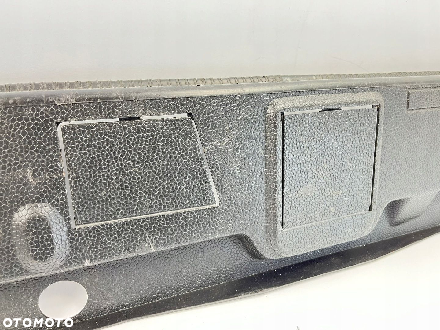 OSŁONA PASA TYLNEGO W BAGAŻNIKU MERCEDES W124 COUPE CABRIO 1246942325 - 7