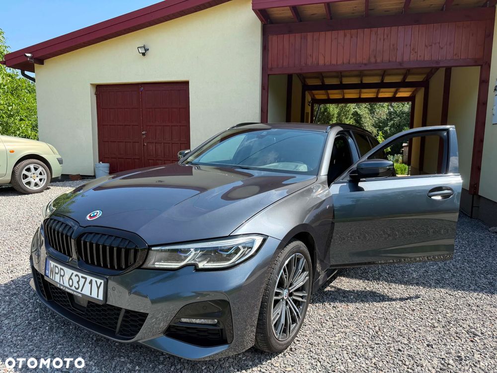 BMW Seria 3 320d xDrive mHEV M Sport - 3