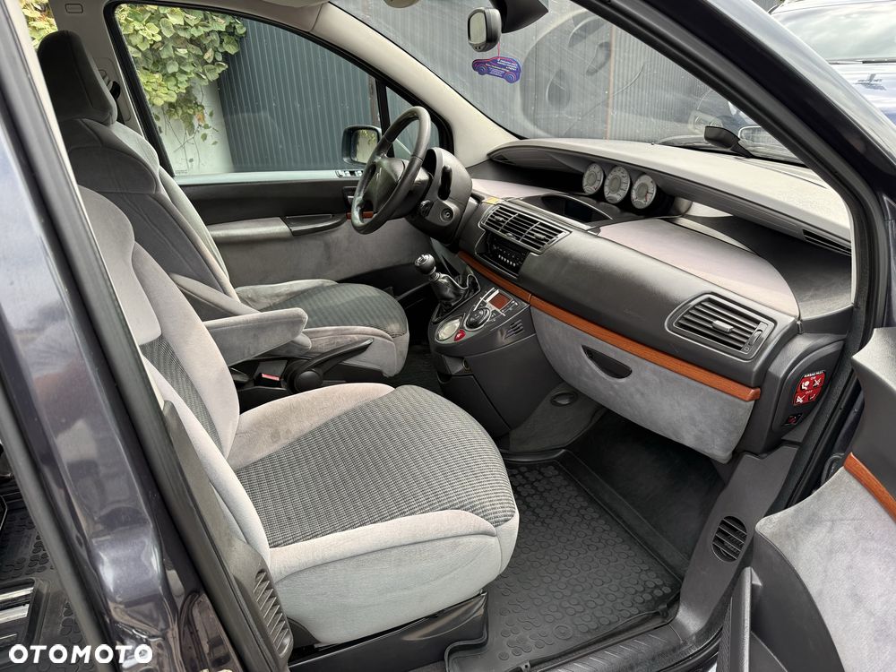 Citroën C8 - 7