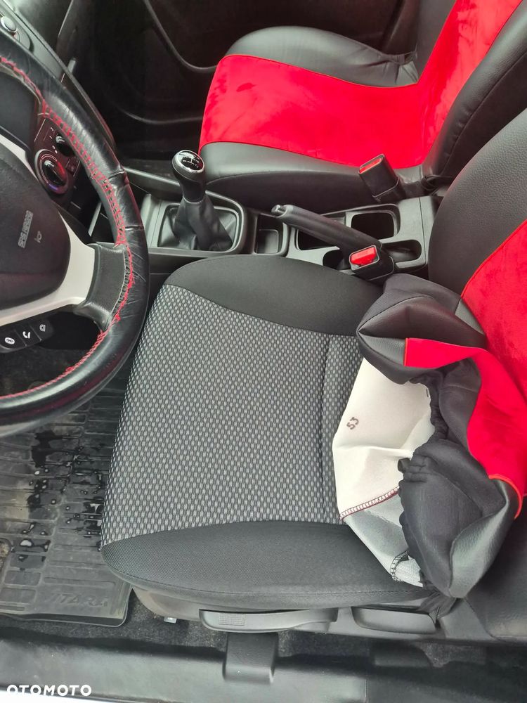 Suzuki Vitara 1.6 Comfort 2WD - 14