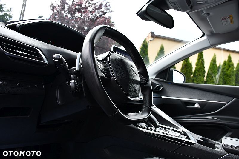 Peugeot 5008 THP 165 EAT6 Stop & Start Allure - 11