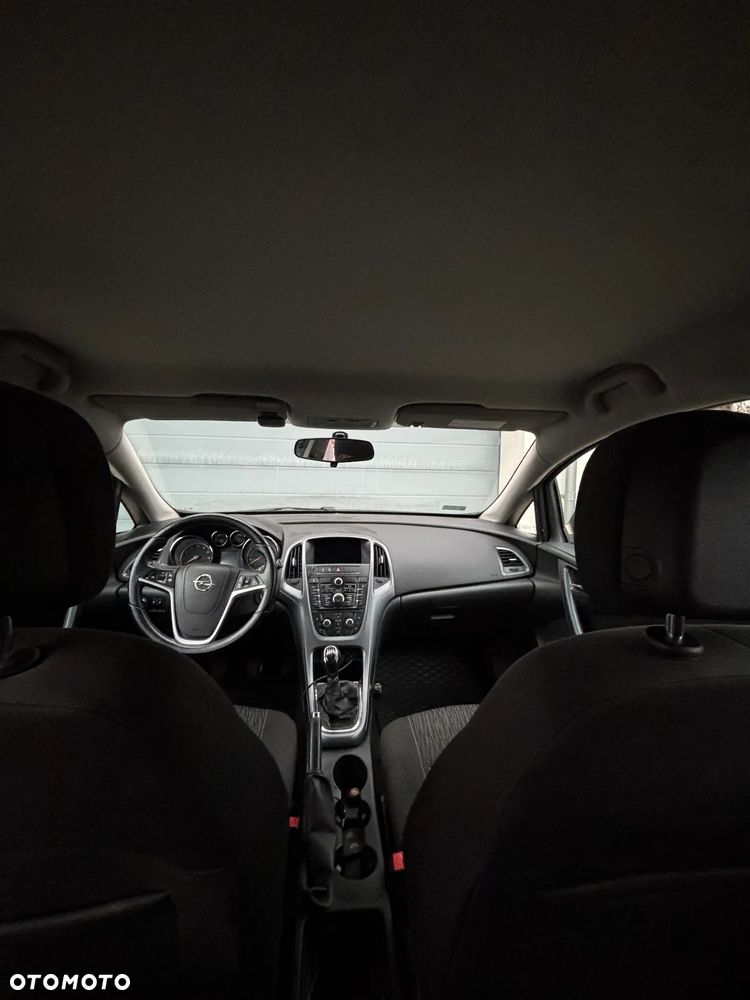 Opel Astra 1.6 Enjoy - 9