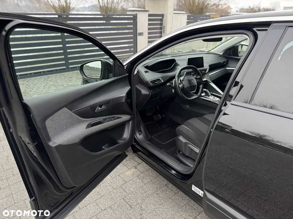 Peugeot 5008 BlueHDi 130 EAT8 Allure - 22