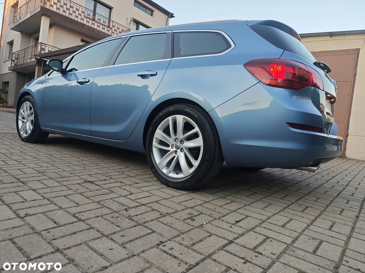 Opel Astra IV 1.4 T Cosmo - 37