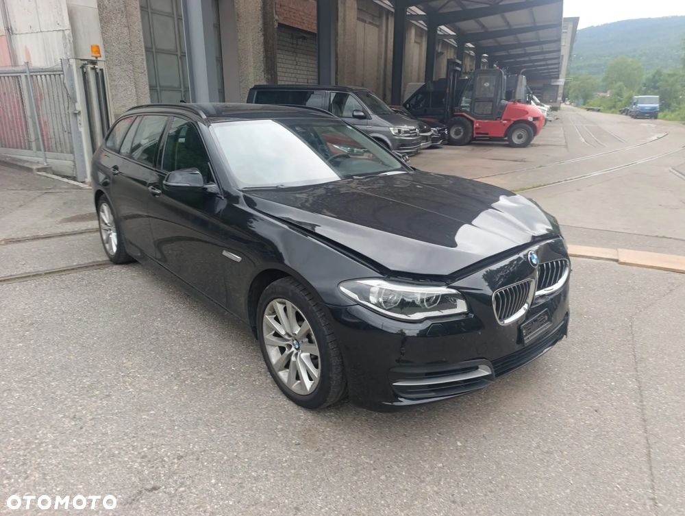 BMW Seria 5 528i - 7