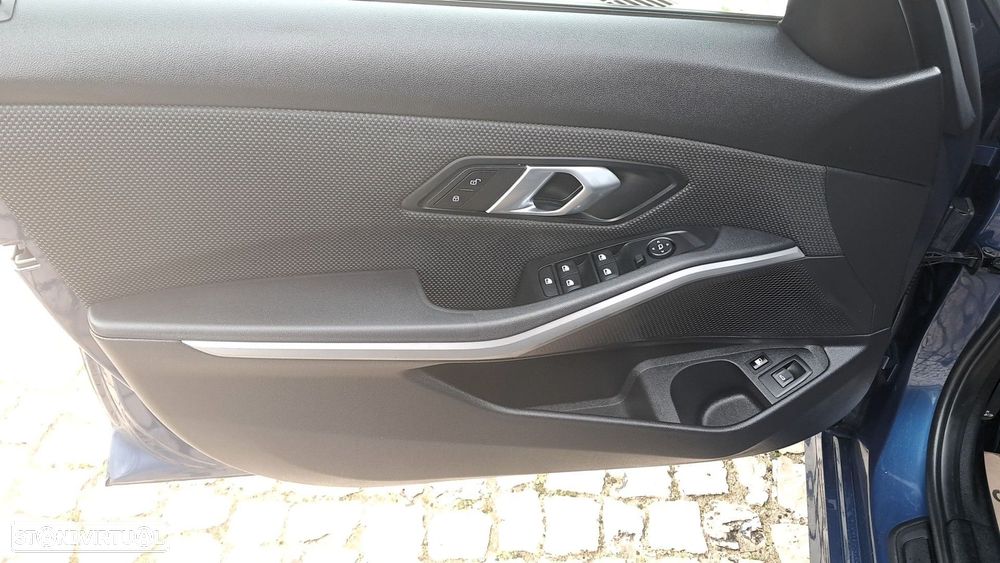 BMW 330 e Corporate Edition Auto - 50