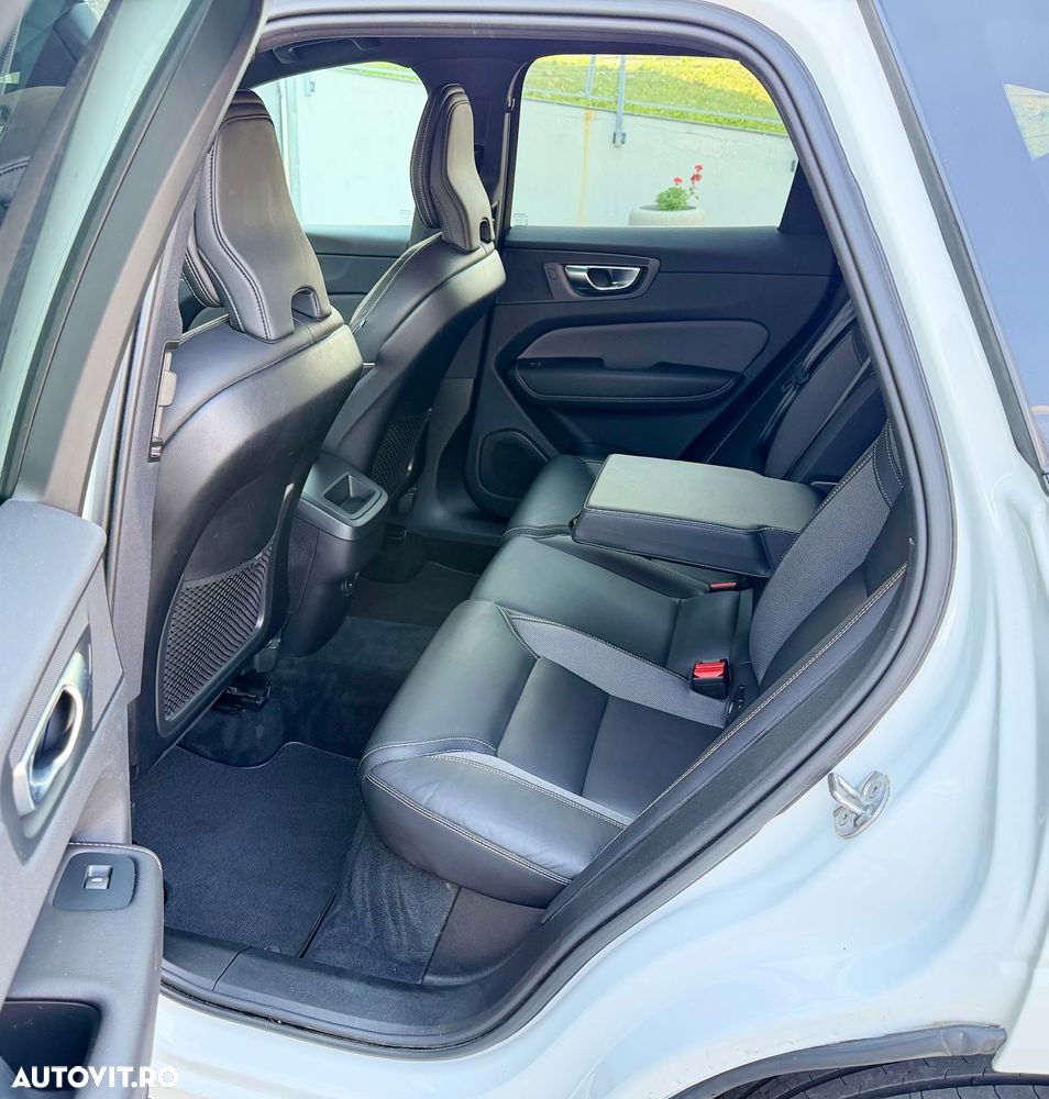 Volvo XC 60 B4 D AWD Geartronic RDesign - 10