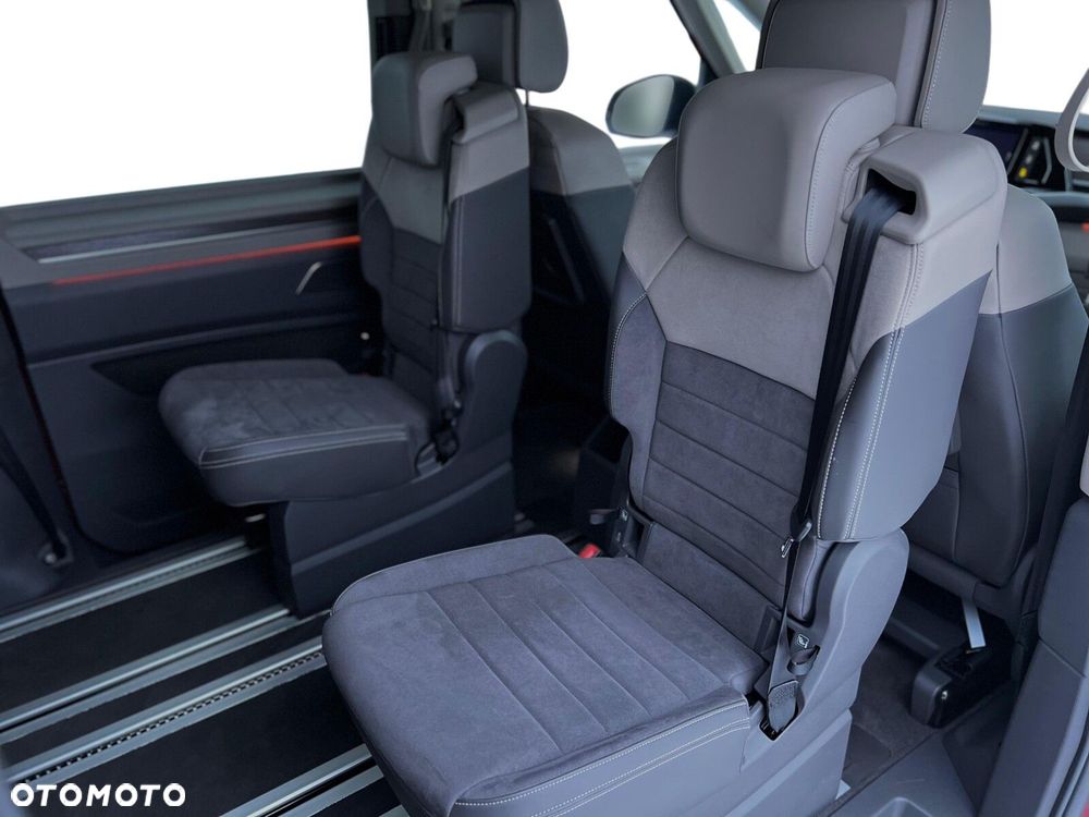 Volkswagen Multivan 2.0 TDI L2 Style DSG - 23