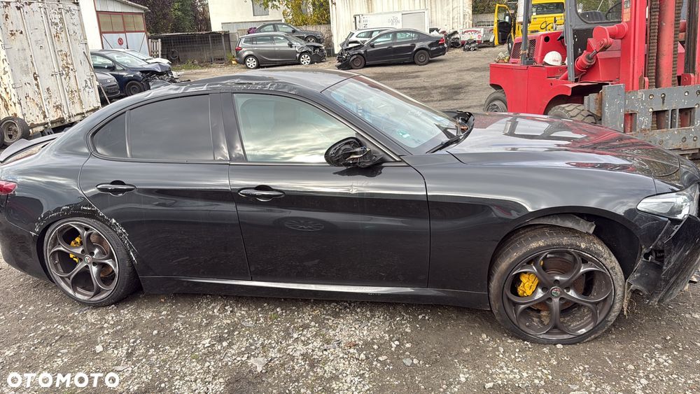 Alfa Romeo Giulia 2.0 Turbo - 6