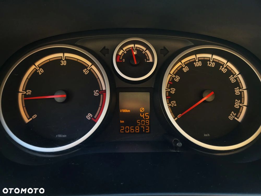 Opel Corsa - 9