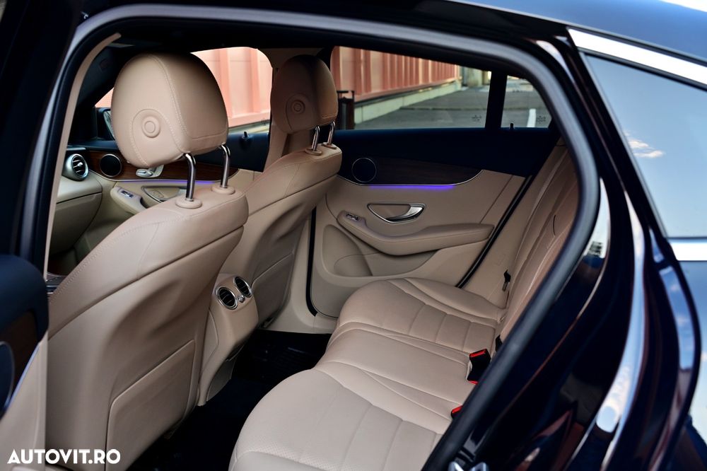 Mercedes-Benz GLC Coupe 300 4MATIC MHEV - 22