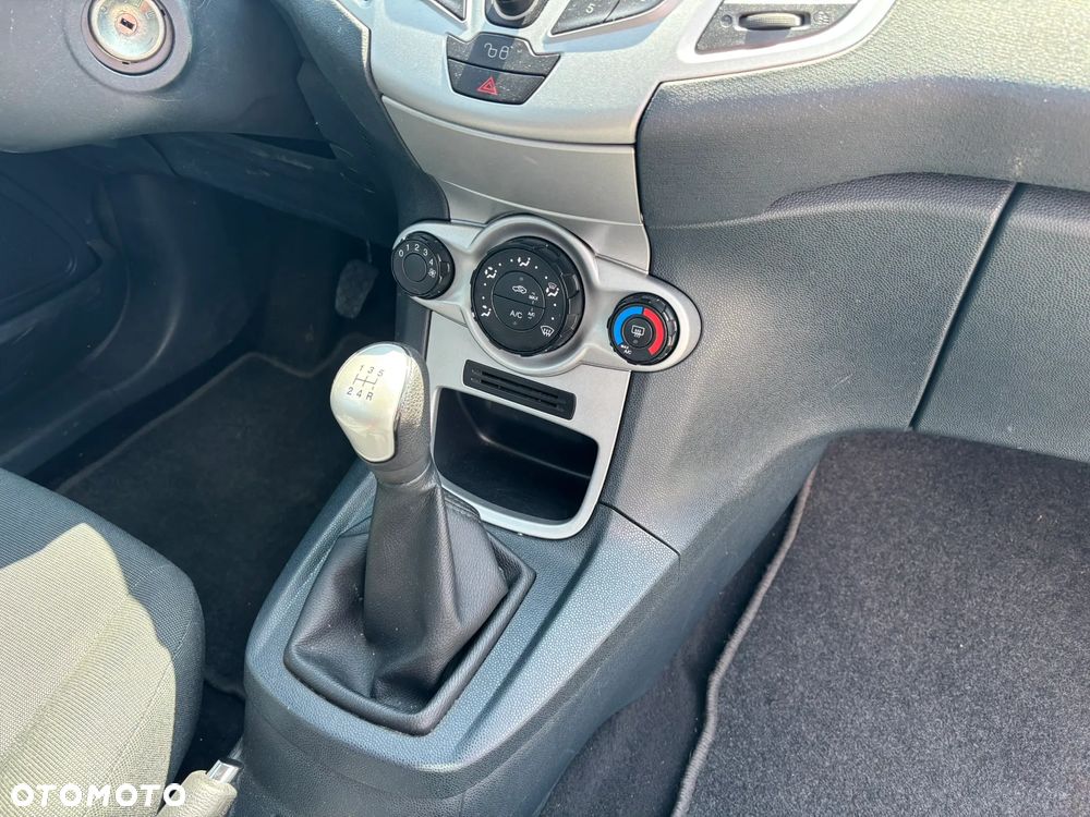 Ford Fiesta 1.25 Champions Edition - 5