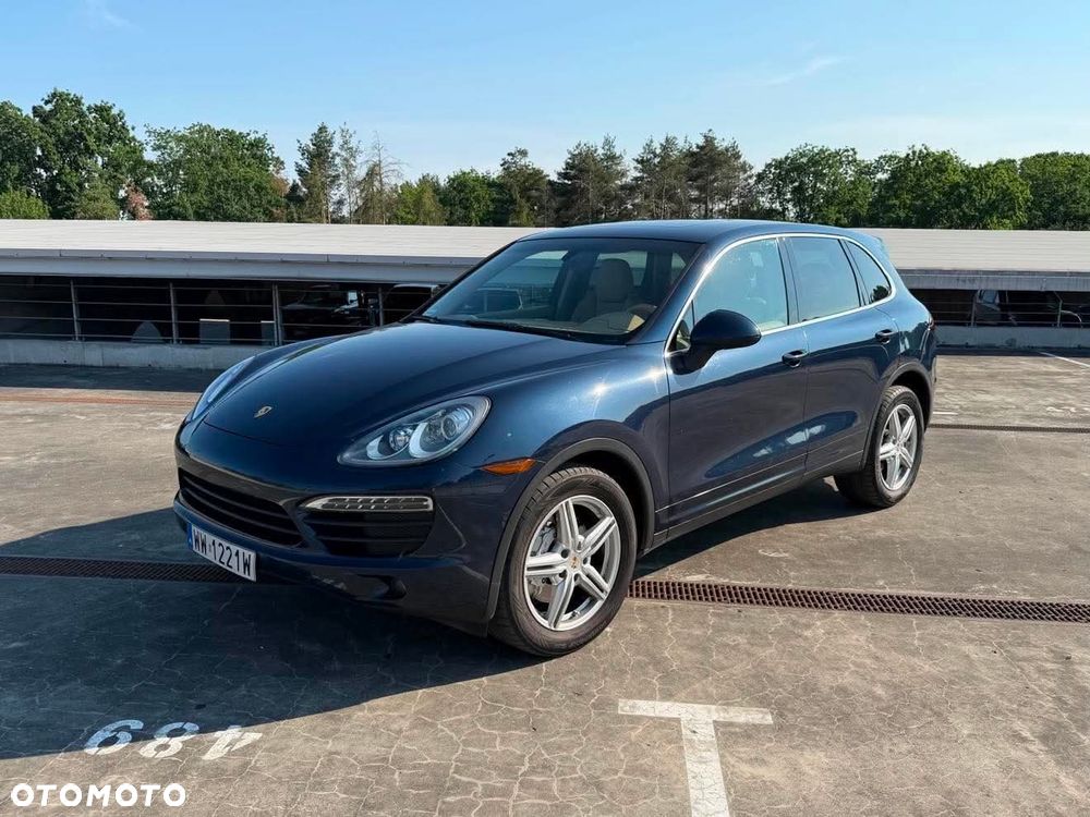 Porsche Cayenne - 1
