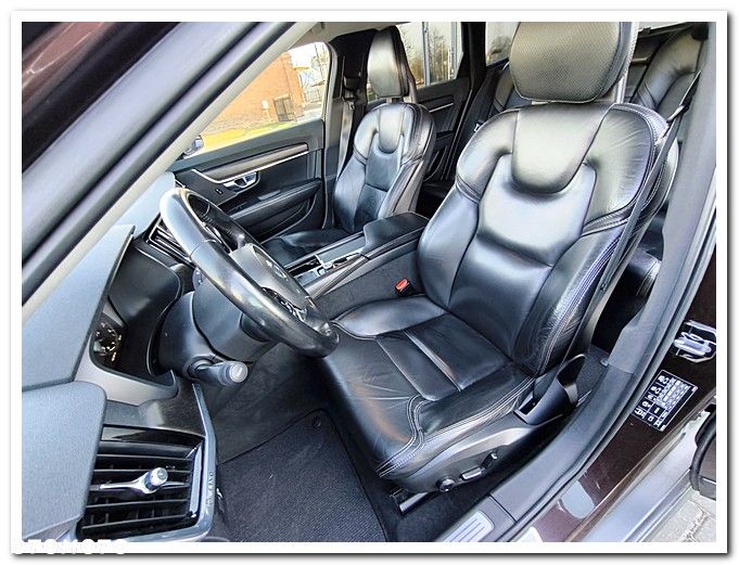 Volvo V90 Cross Country - 29