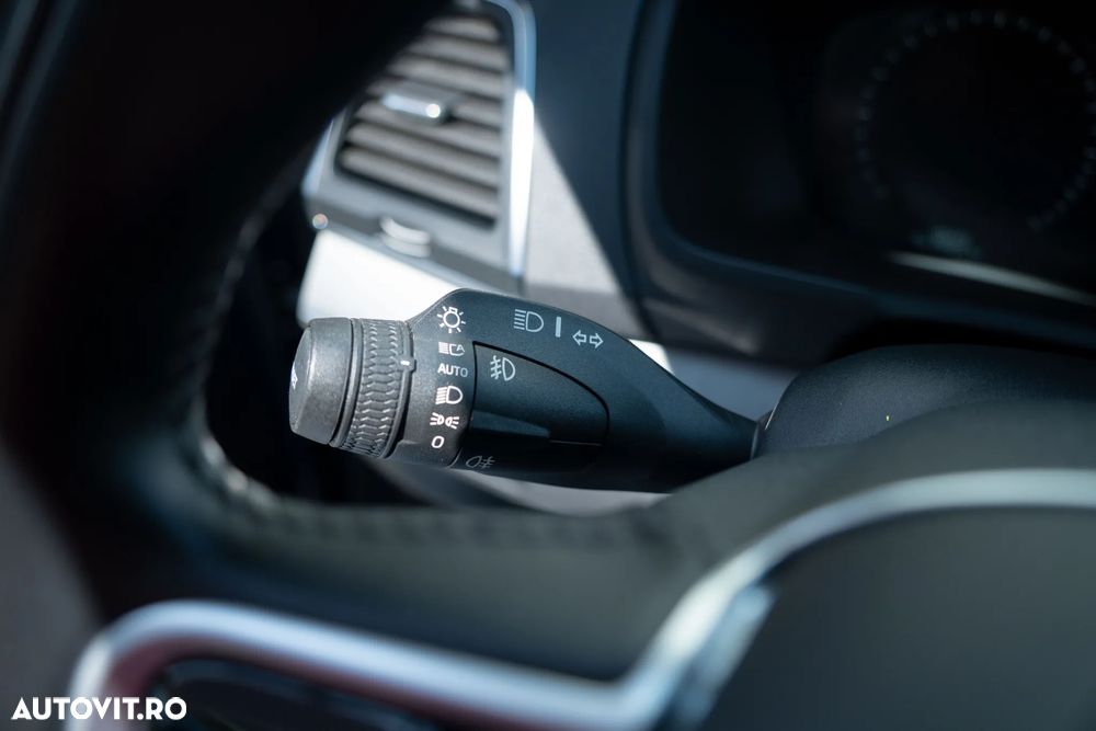 Volvo XC 90 T8 AWD Recharge Geartronic Inscription Edition - 28