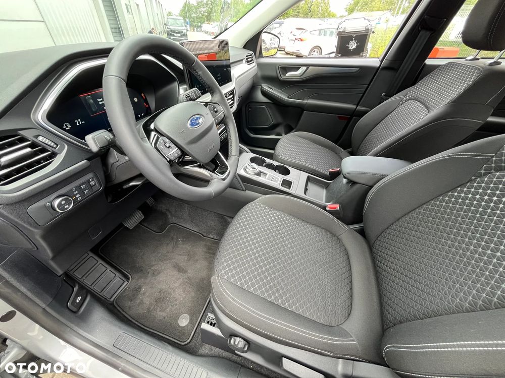 Ford Kuga 2.5 FHEV FWD Titanium eCVT - 24