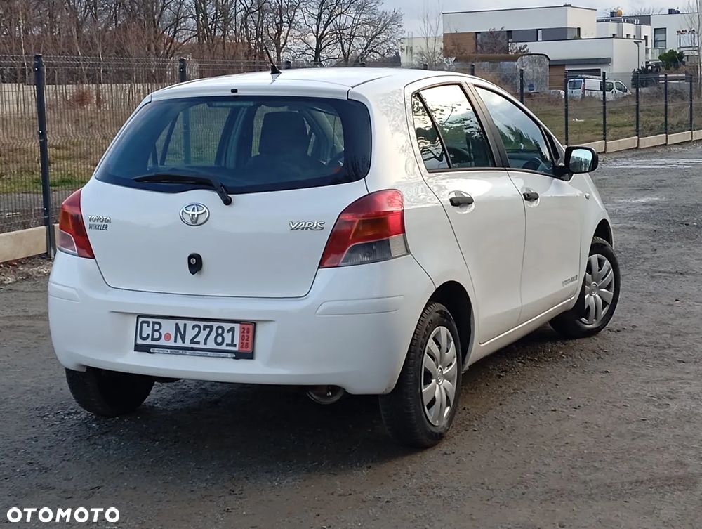 Toyota Yaris 1.0 VVT-i Cool Edition - 5