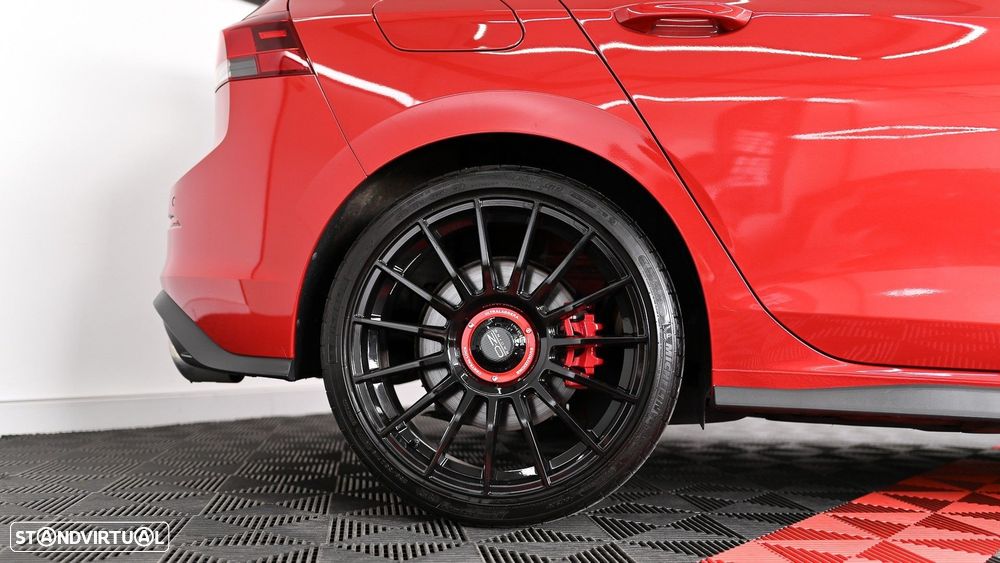 VW Golf 2.0 TSI GTI Clubsport DSG - 21