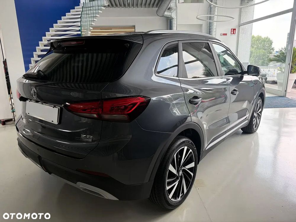 MG ZS Hybrid+ - 7