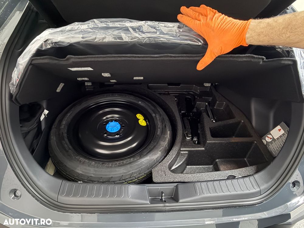 Toyota C-HR 1.8 HEV 140 CP 4x2 CVT Dynamic - 12