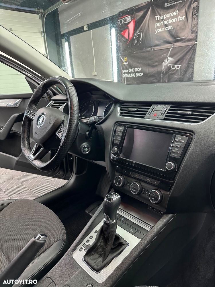 Skoda Octavia 1.6 TDI DSG Style - 5