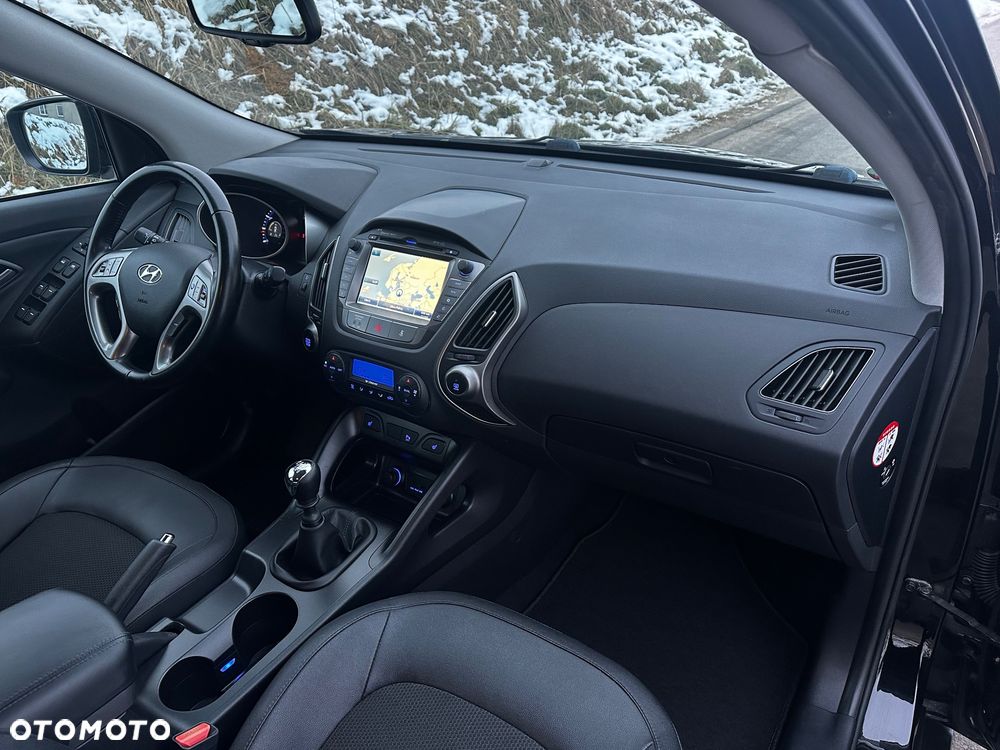 Hyundai ix35 1.6 2WD Fifa World Cup Edition - 25