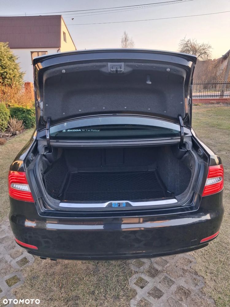 Skoda Superb 1.6 TDI Active - 9