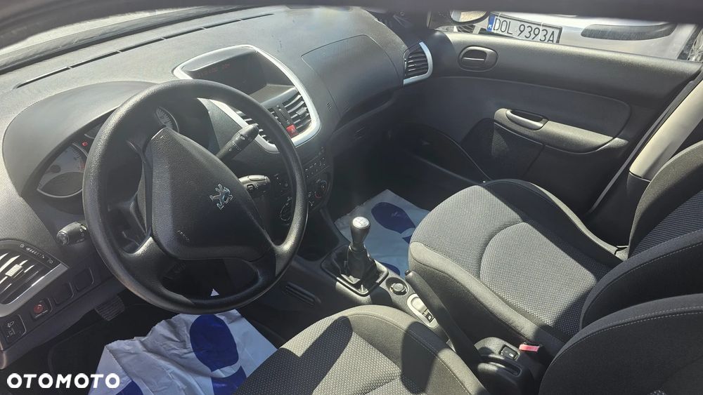 Peugeot 206 plus - 21