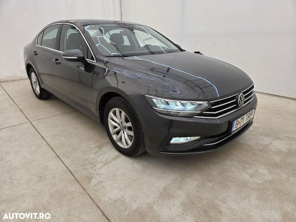 Volkswagen Passat 2.0 TDI DSG Advance - 2