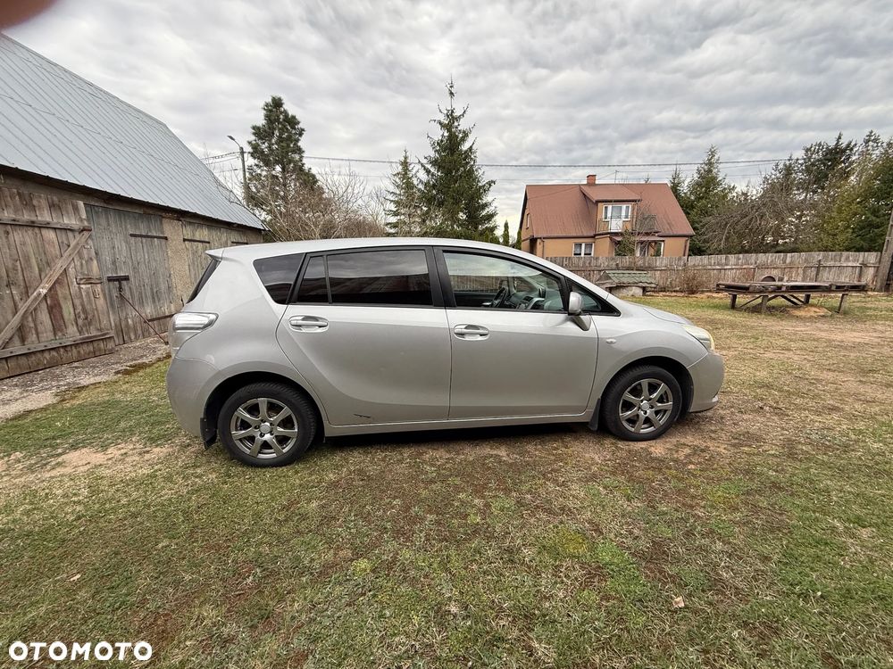 Toyota Verso 1.8 7-Sitzer Life - 24