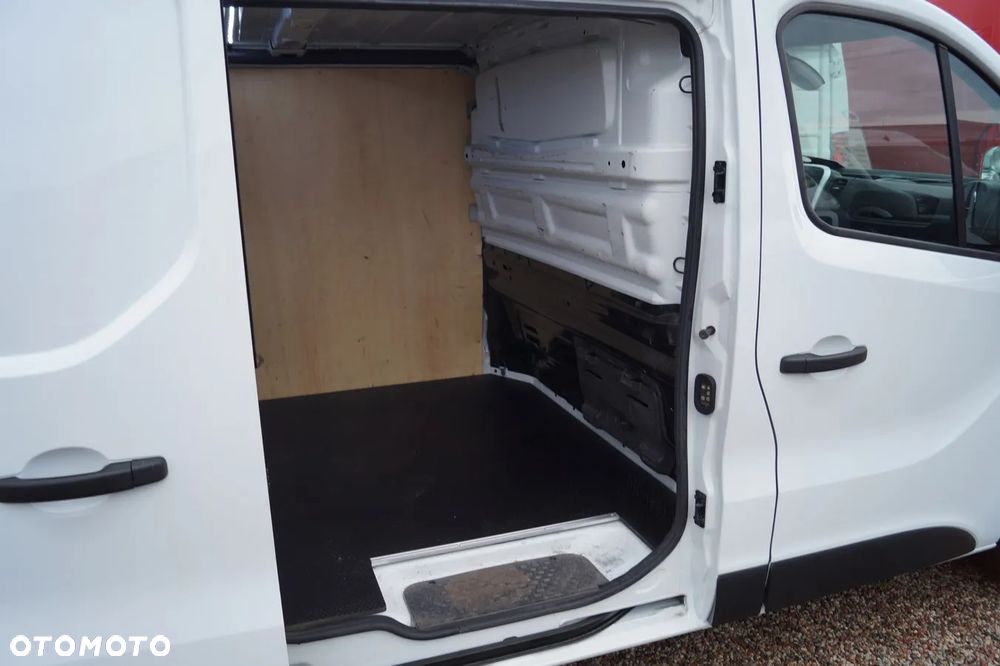Renault Trafic - 22