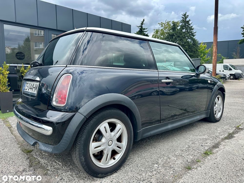 MINI ONE D - 8