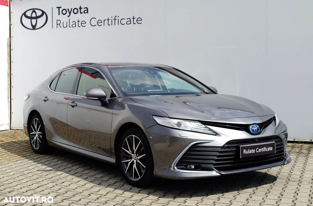 Toyota Camry 2.5 Exclusive - 3
