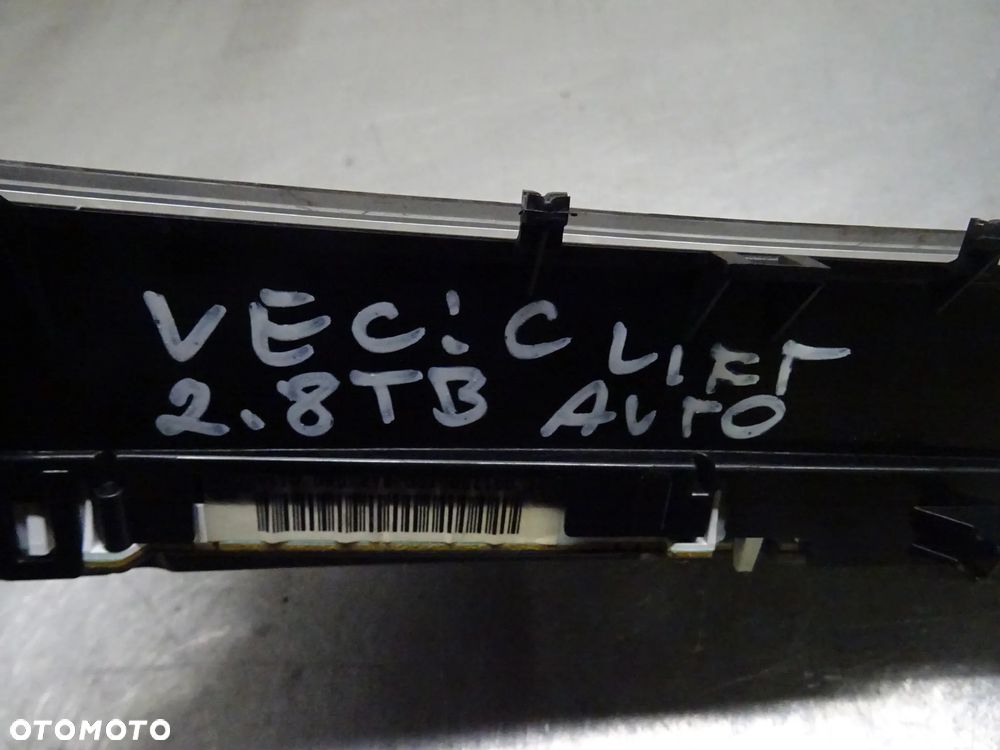 OPEL VECTRA C GTS LIFT 05-08 LICZNIK ZEGAR ZEGARY 13193077QS - 2