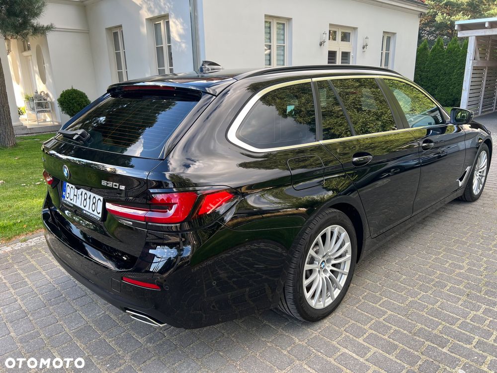 BMW Seria 5 530e xDrive - 8