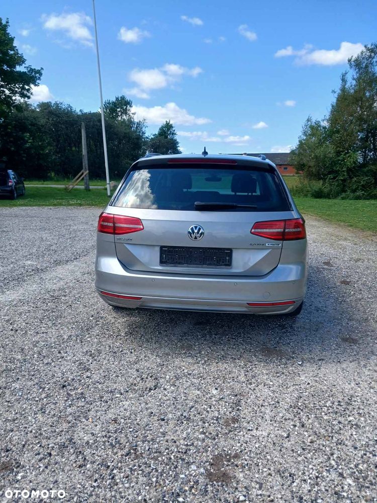 Volkswagen Passat 2.0 TDI (BlueMotion Technology) DSG Comfortline - 3