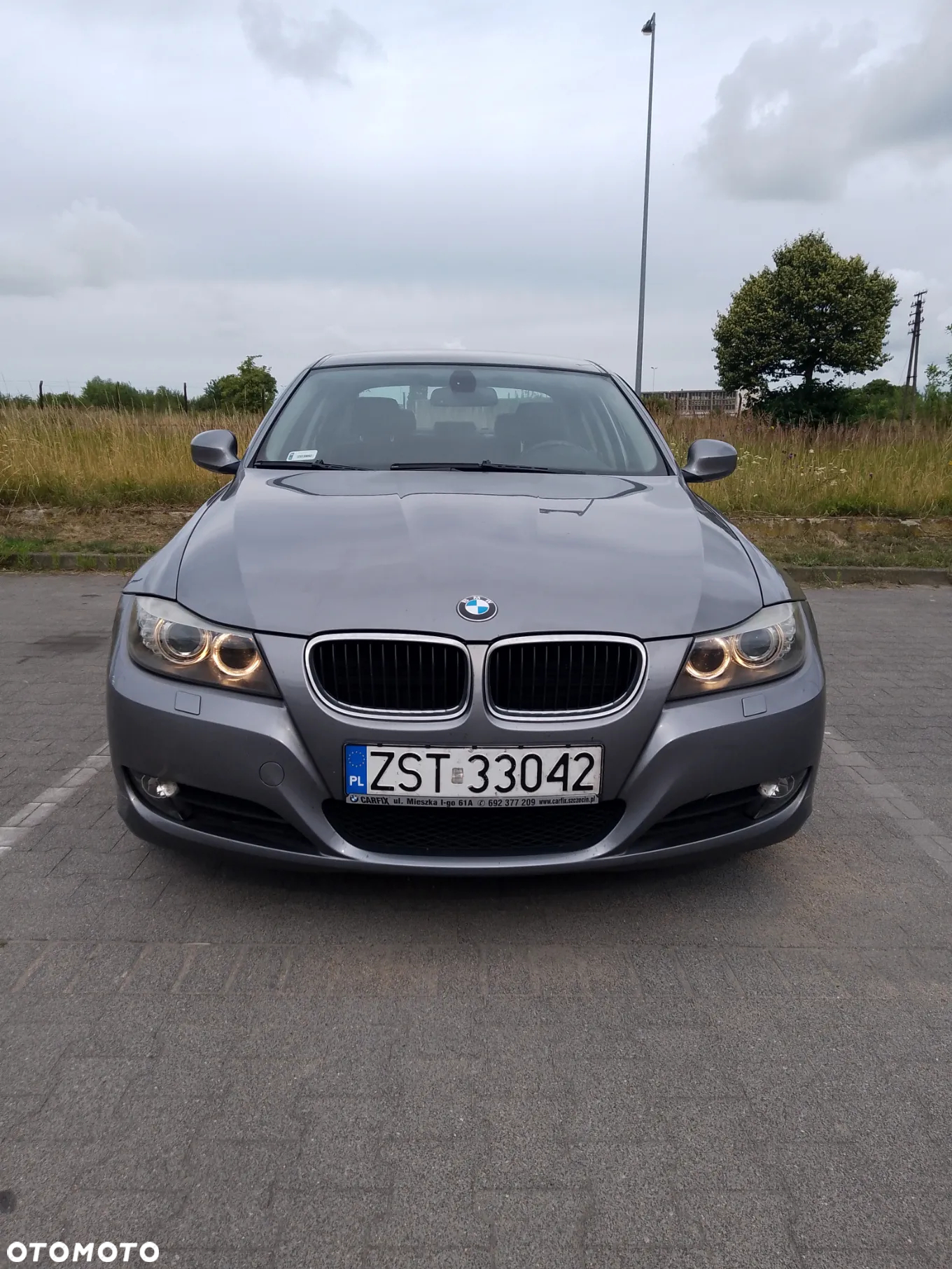 BMW Seria 3 318i - 2