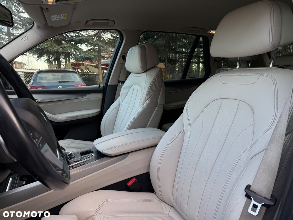 BMW X5 xDrive30d Sport-Aut - 12