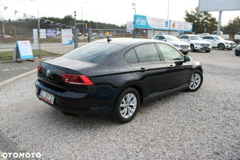 Volkswagen Passat - 6